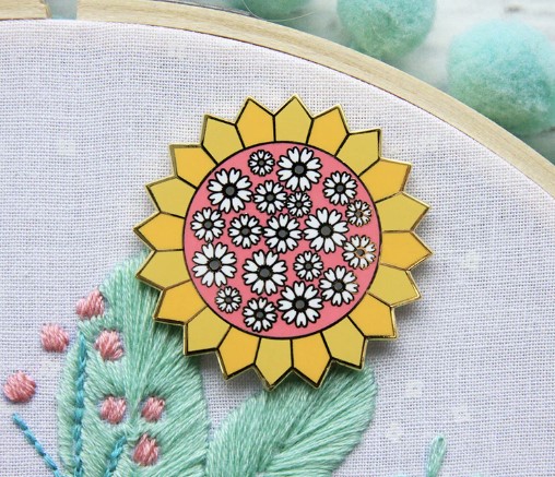 Sunny Daisy Dresden Needle Minder, Beverly McCullough, Flamingo Toes