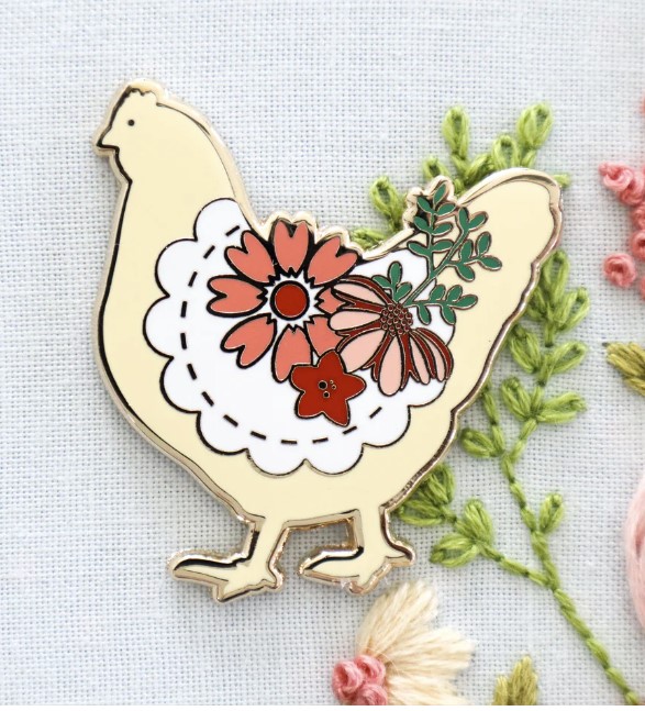 Farmhouse Floral Chicken Magnetic Needle Minder, Beverly McCullough, Flamingo Toes